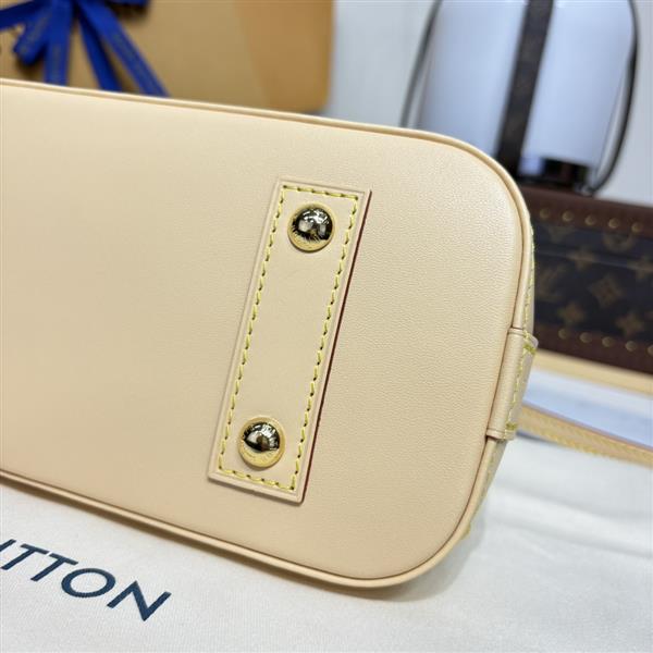 2026124175523524 130